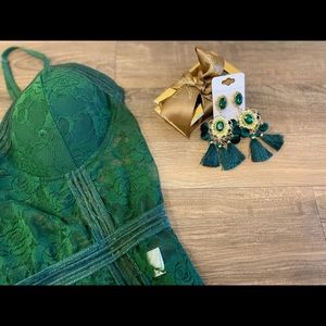 🍀Never Worn Green Body Suit🍀